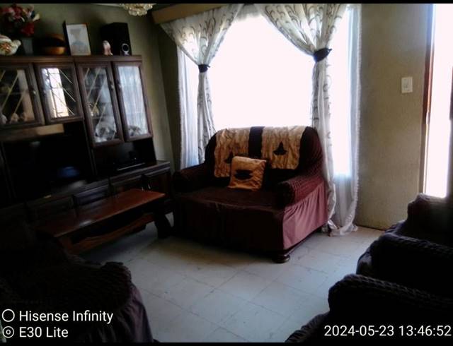 2 BEDROOM HOUSE FOR SALE IN SOSHANGUVE FF